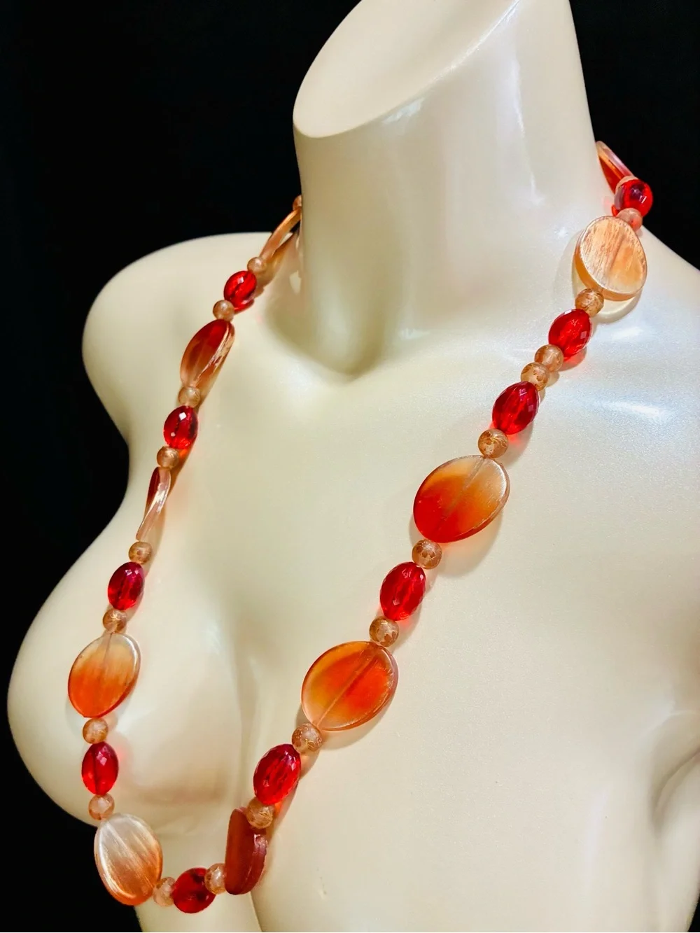 Summer Pop of Color Gradient Orange & Red Beaded Over The Head Necklace Easy EUC